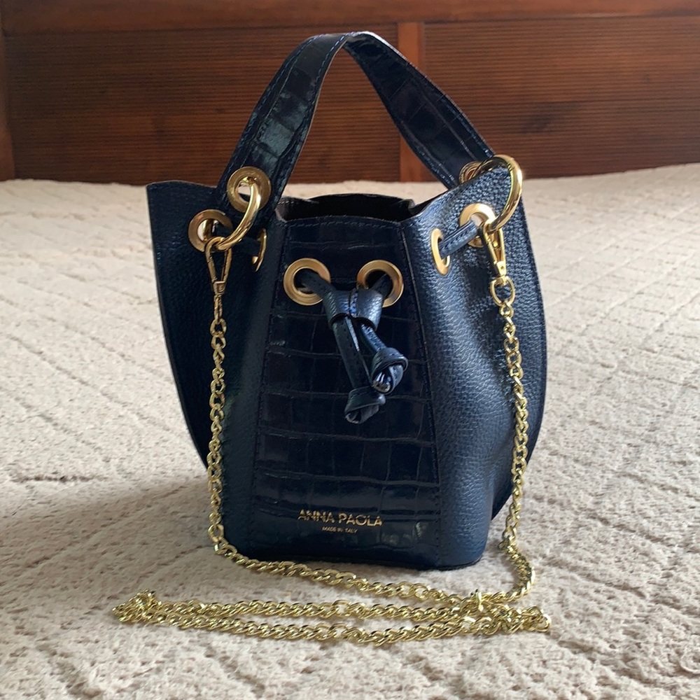 Women’s Anna Paola ( made in Italy) Navy Blue Leather Crossbody Bucket Bag
